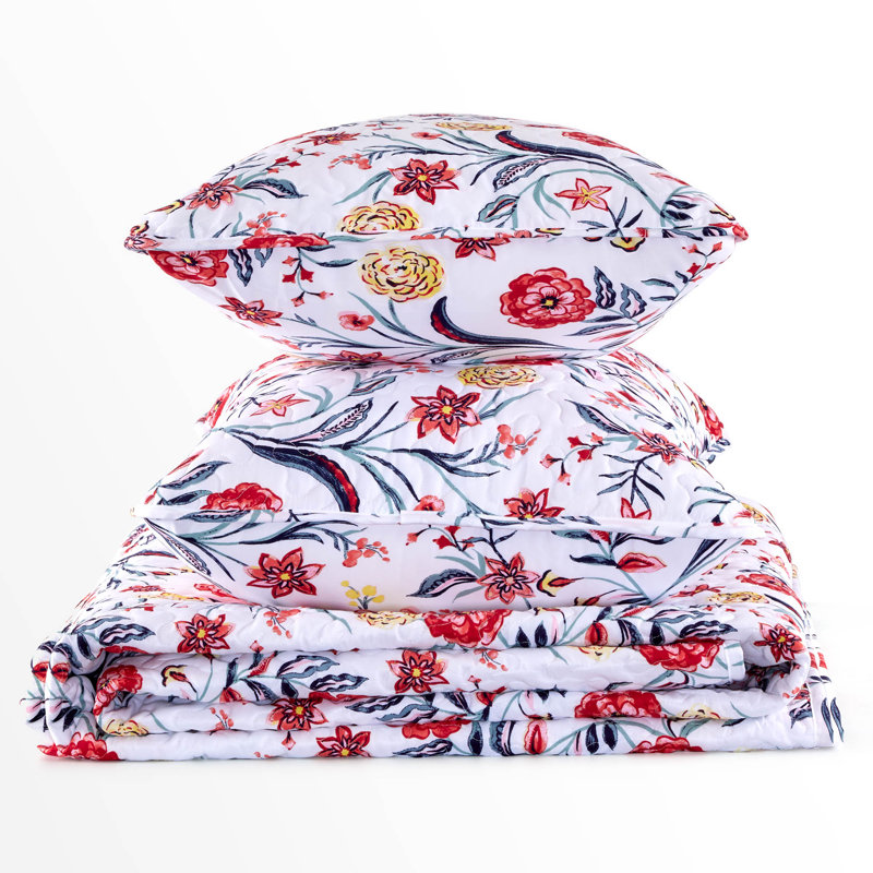 Lark Manor Allishia Red Floral Quilt Set & Reviews Wayfair